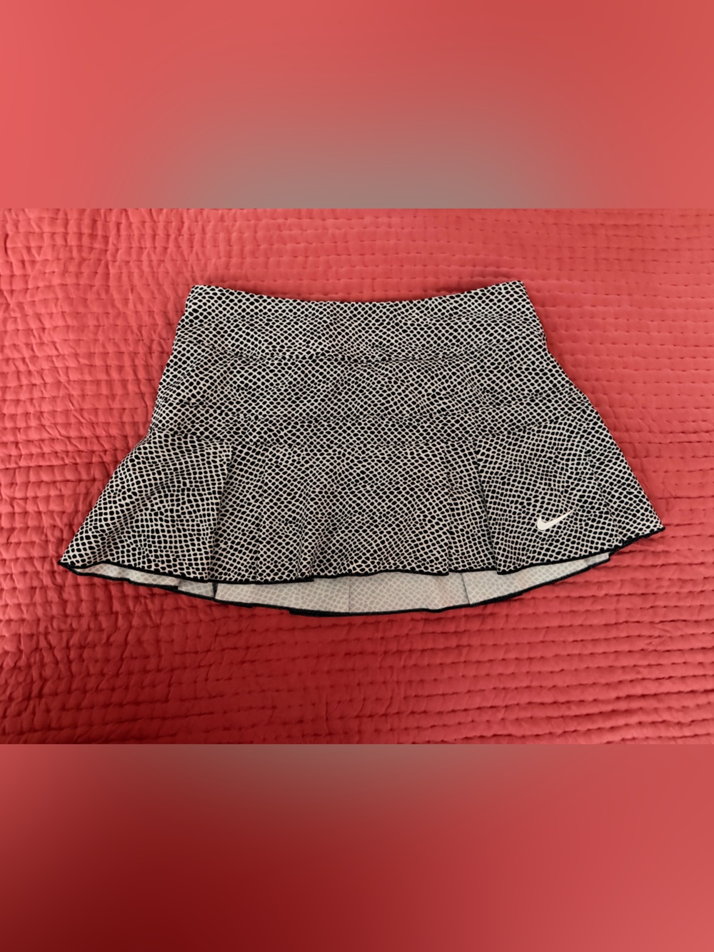 Speckled Nike skirt SIZE SMALL